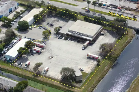 9713 Palm River Rd Tampa FL